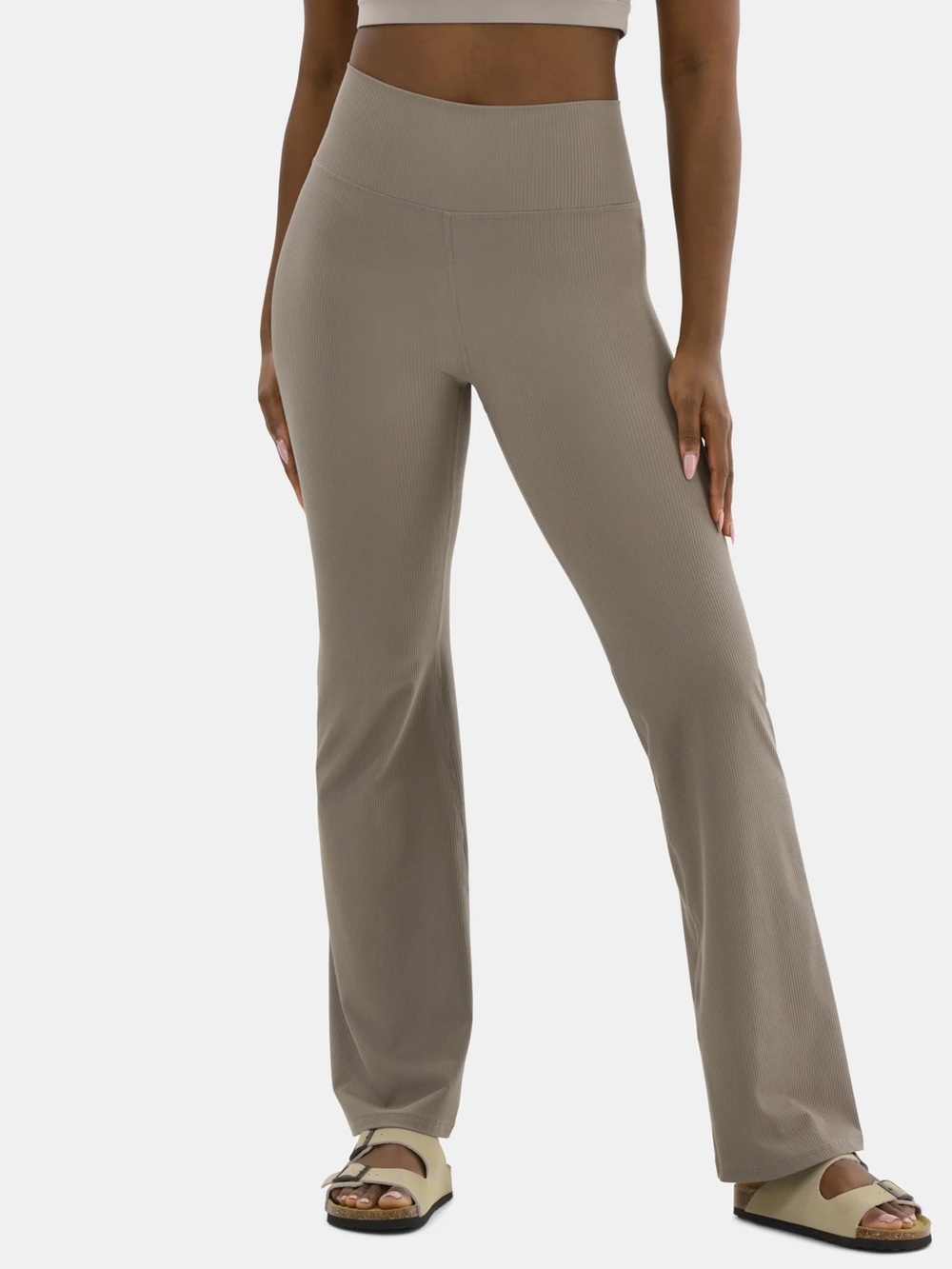 *NWOT* Avia Women’s Brown Ribbed Softscupt Straight Leg Leggings, Medium (8-10) - Picture 2 of 10